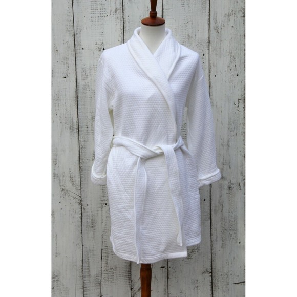 Victoria Secret White Bath Sleep Robe Size XS/S - WORN ONCE - Picture 2 of 5